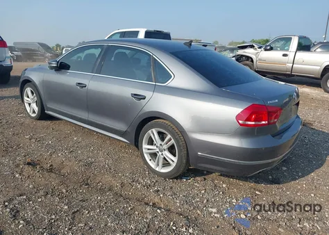 2014 Volkswagen Passat 2.0L Tdi Se из США, поврежденный, VIN 1VWBN7A32EC097989